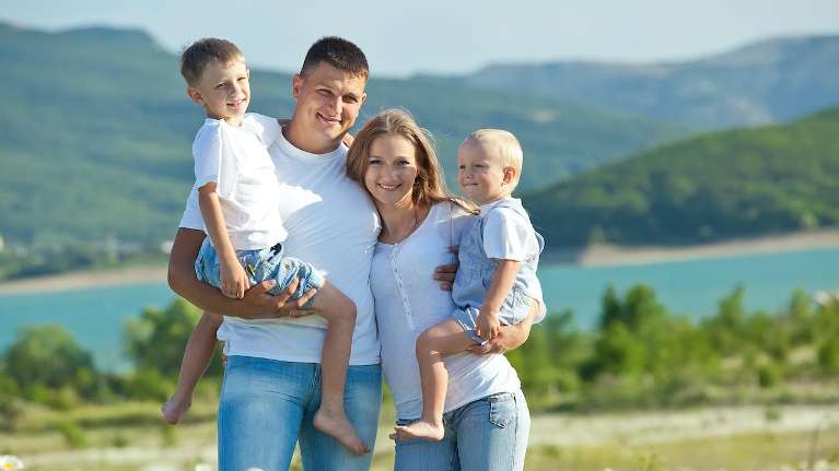 Happy family in Wilmette IL