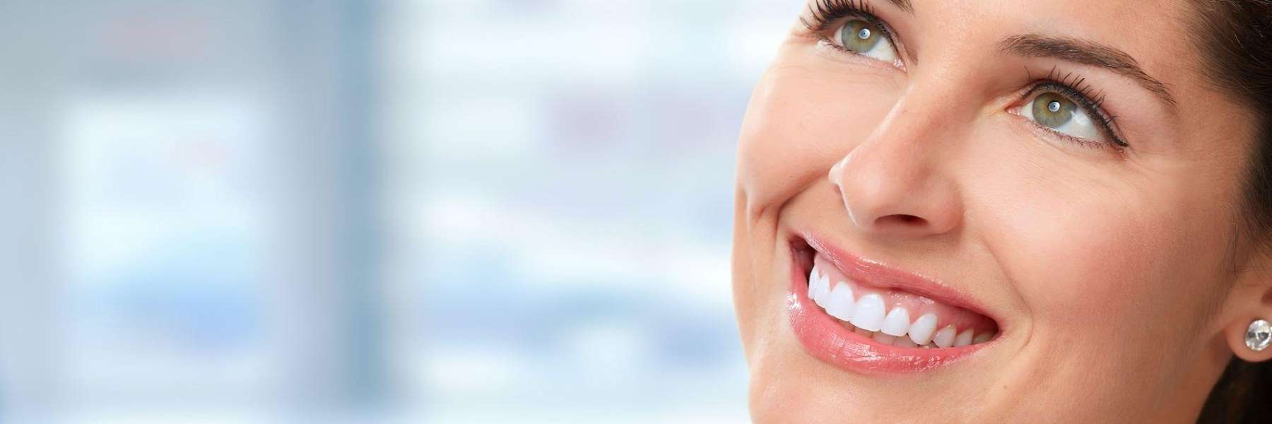 woman with beautiful teeth